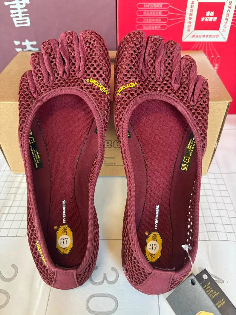 Vibram Five Finger Toe Shoes – Red Clay | Groundedbae